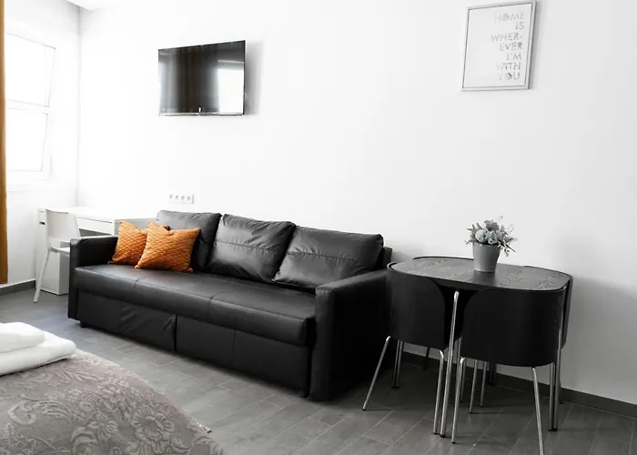 Almada Downtown 301 Oporto