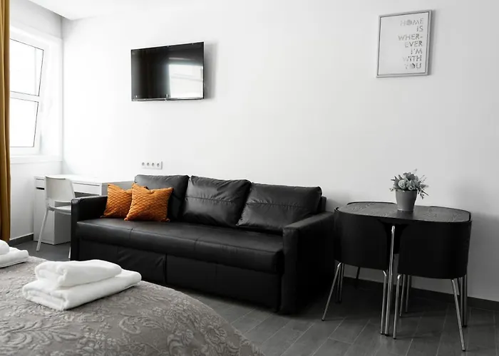 Almada Downtown 301 Oporto