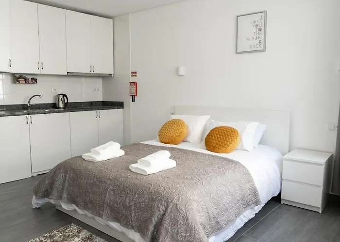 Apartament Almada Downtown 301 *