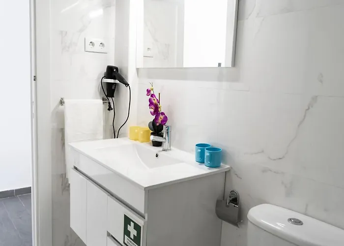 Almada Downtown 301 *